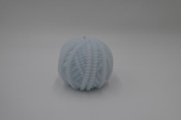 Wollknäuel pastell blau